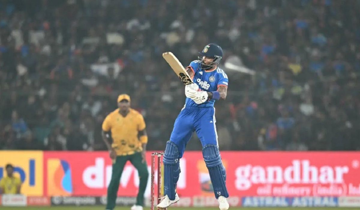 Pandya blitz powers India to T20 win